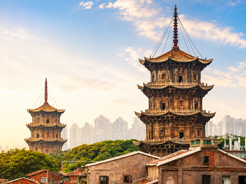 【專屬小團輕旅行】金廈小三通-漫遊鼓浪嶼、泉州開元寺、現撈海鮮自助餐、閩南傳奇秀 閩南雙城五天四夜